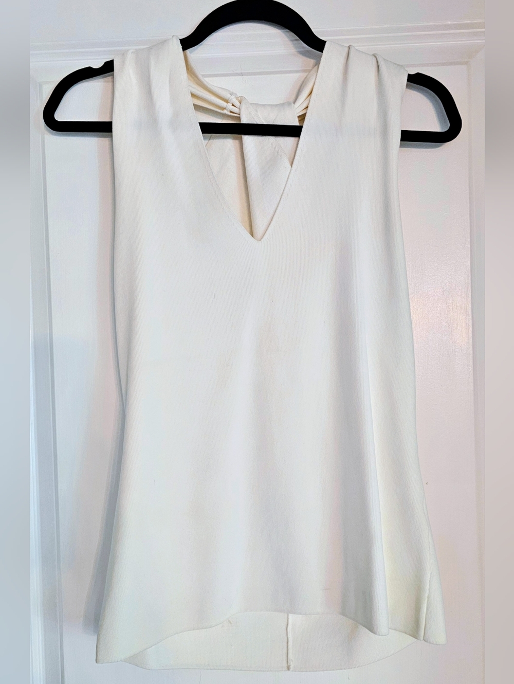 Reiss Off White Sleeveless Halter V-Neck Top Size L Great Condition